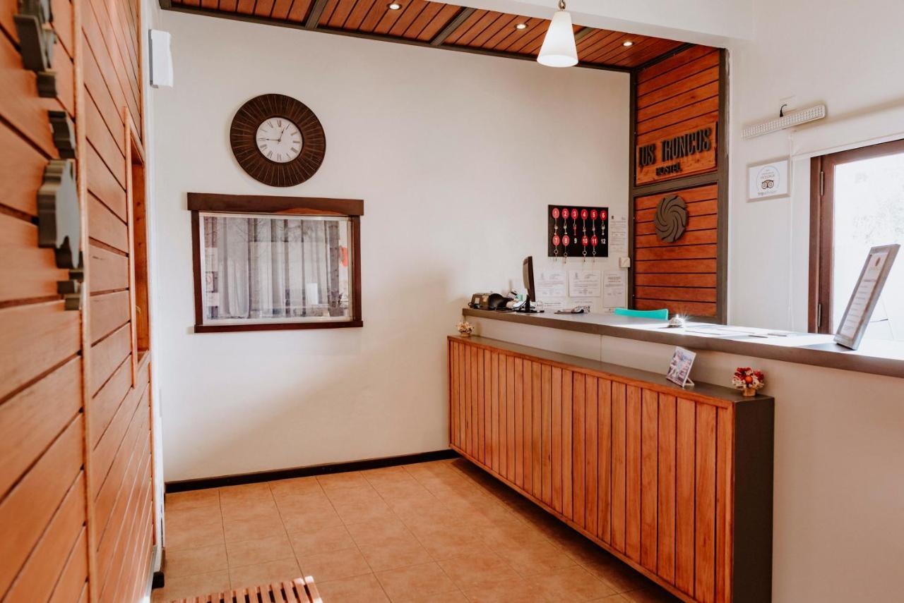 Hostel Los Troncos Сан-Карлос-де-Барілоче Екстер'єр фото