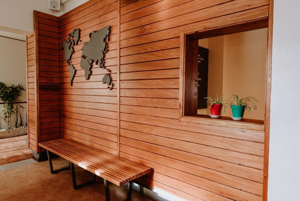 Hostel Los Troncos Сан-Карлос-де-Барілоче Екстер'єр фото