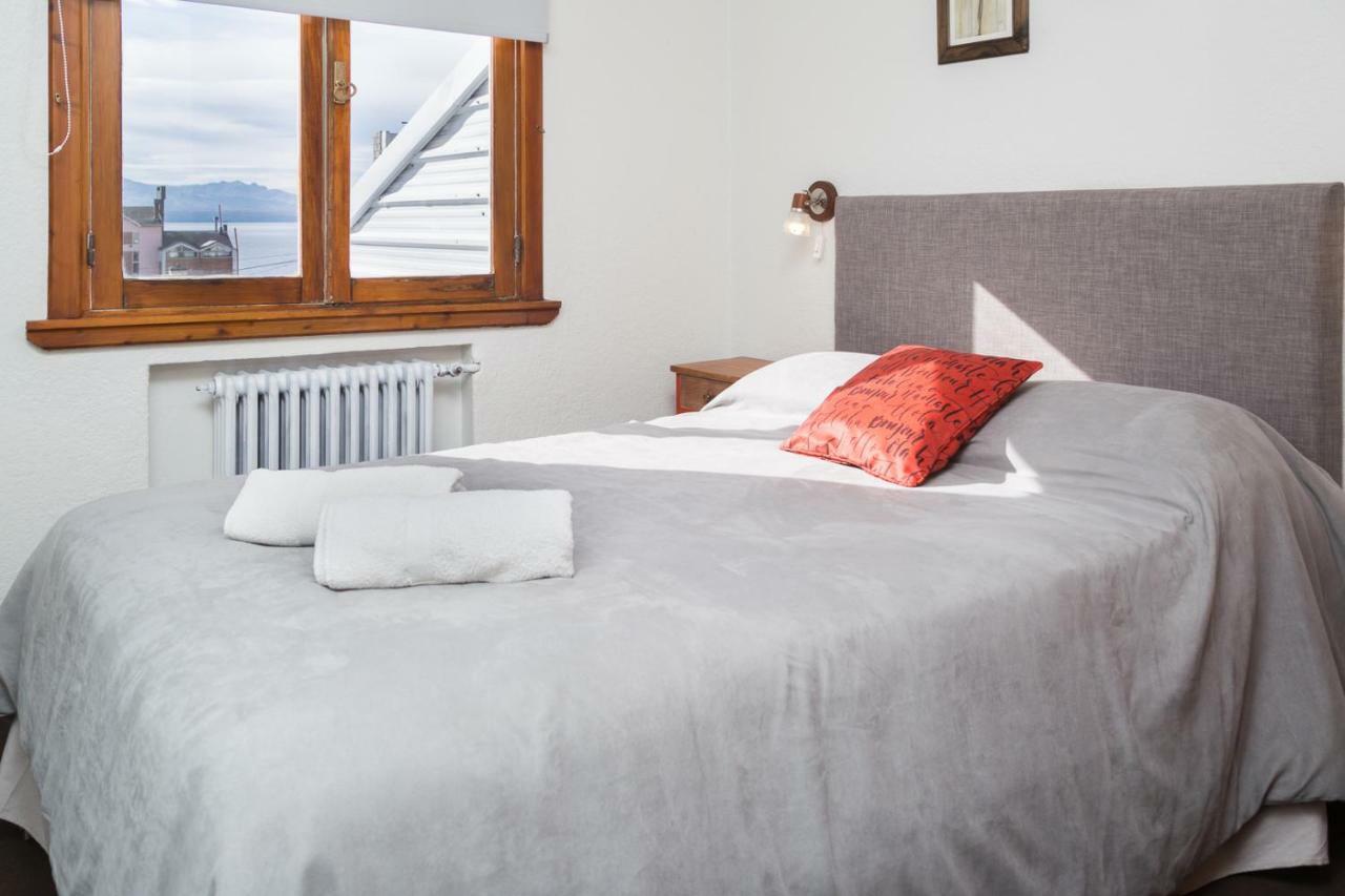 Hostel Los Troncos Сан-Карлос-де-Барілоче Екстер'єр фото