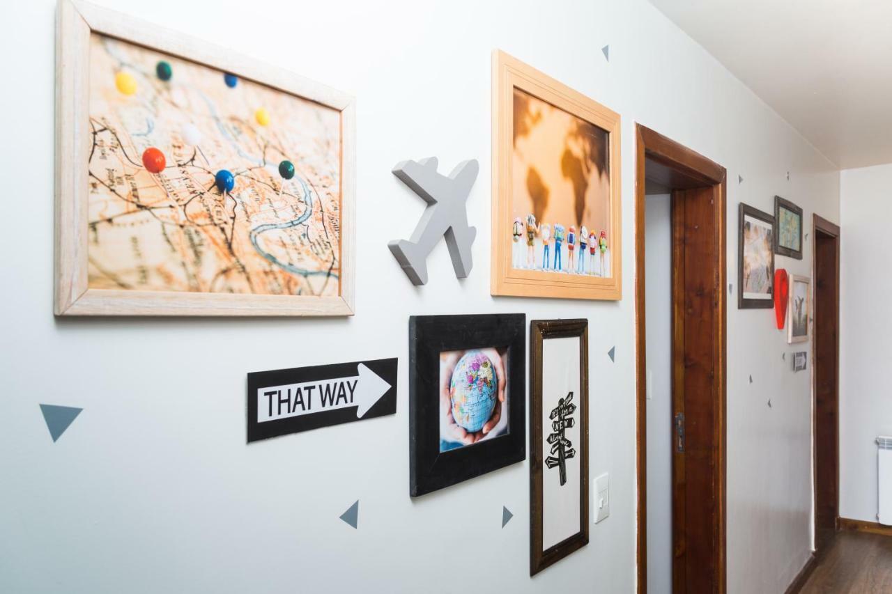 Hostel Los Troncos Сан-Карлос-де-Барілоче Екстер'єр фото